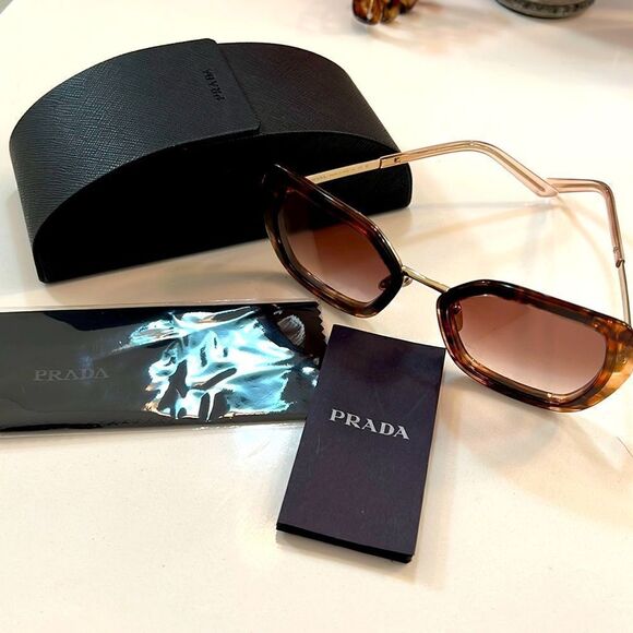 PRADA sunglasses PR53YS like new - Picture 7 of 8